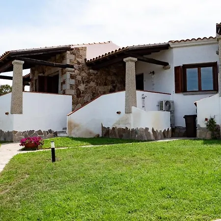 بيت ضيافة Camere Vicino Alla Spiaggia Budoniaffitti