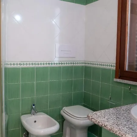 Camere Vicino Alla Spiaggia Budoniaffitti * تانايونيلا