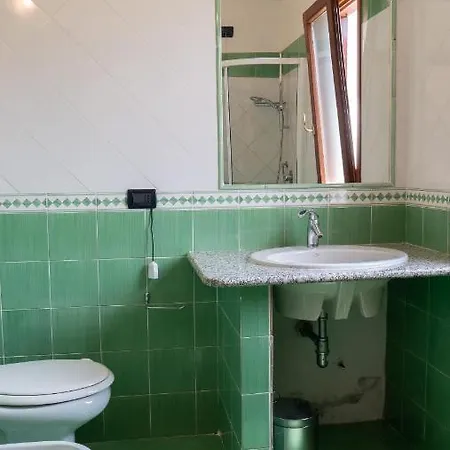 Camere Vicino Alla Spiaggia Budoniaffitti تانايونيلا