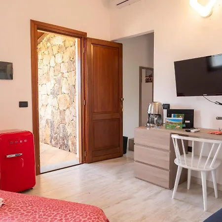 بيت ضيافة Camere Vicino Alla Spiaggia Budoniaffitti