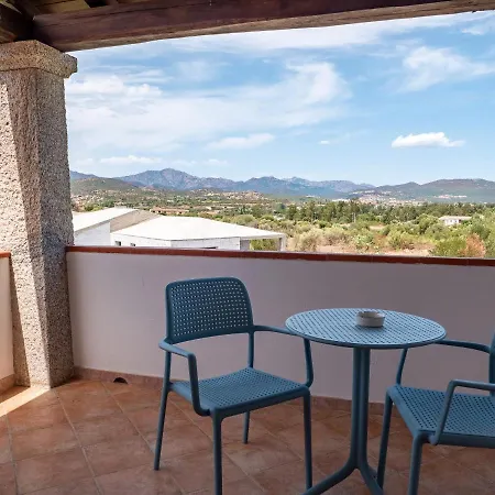 Camere Vicino Alla Spiaggia Budoniaffitti بيت ضيافة *