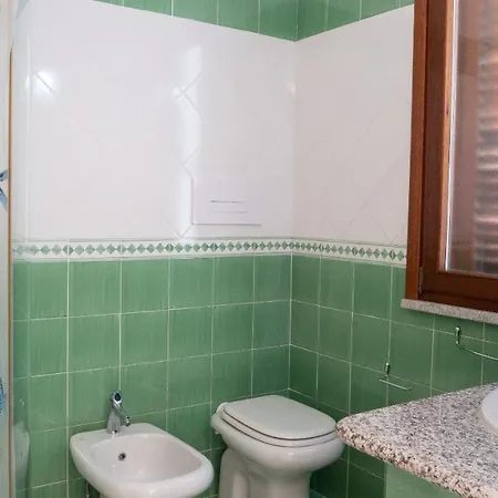 Camere Vicino Alla Spiaggia Budoniaffitti * تانايونيلا