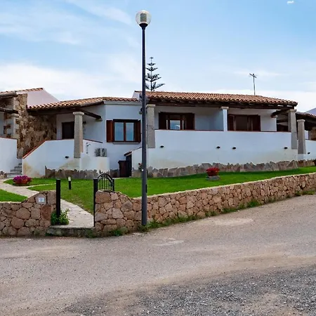 Camere Vicino Alla Spiaggia Budoniaffitti *
